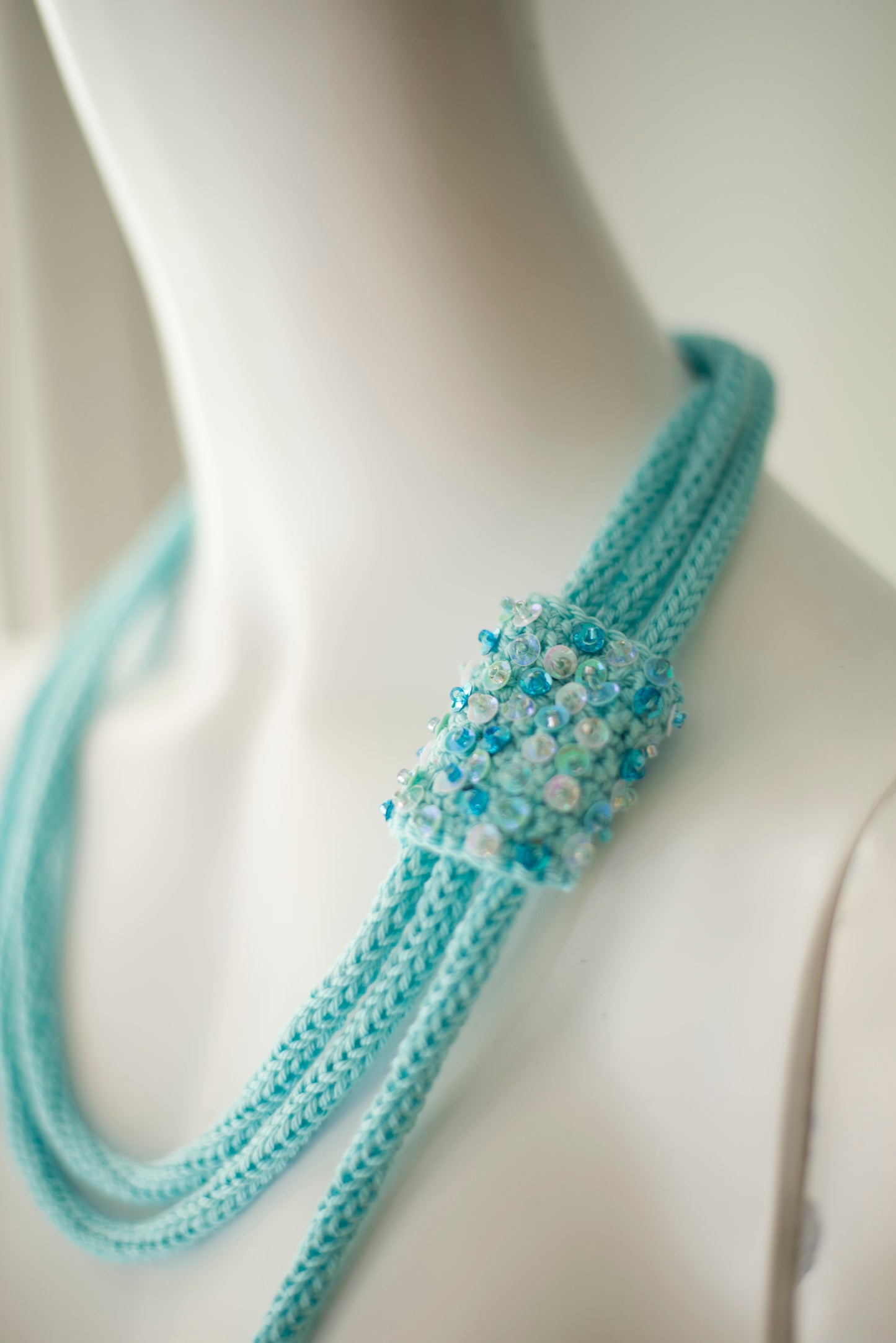 Light blue cable cotton necklace