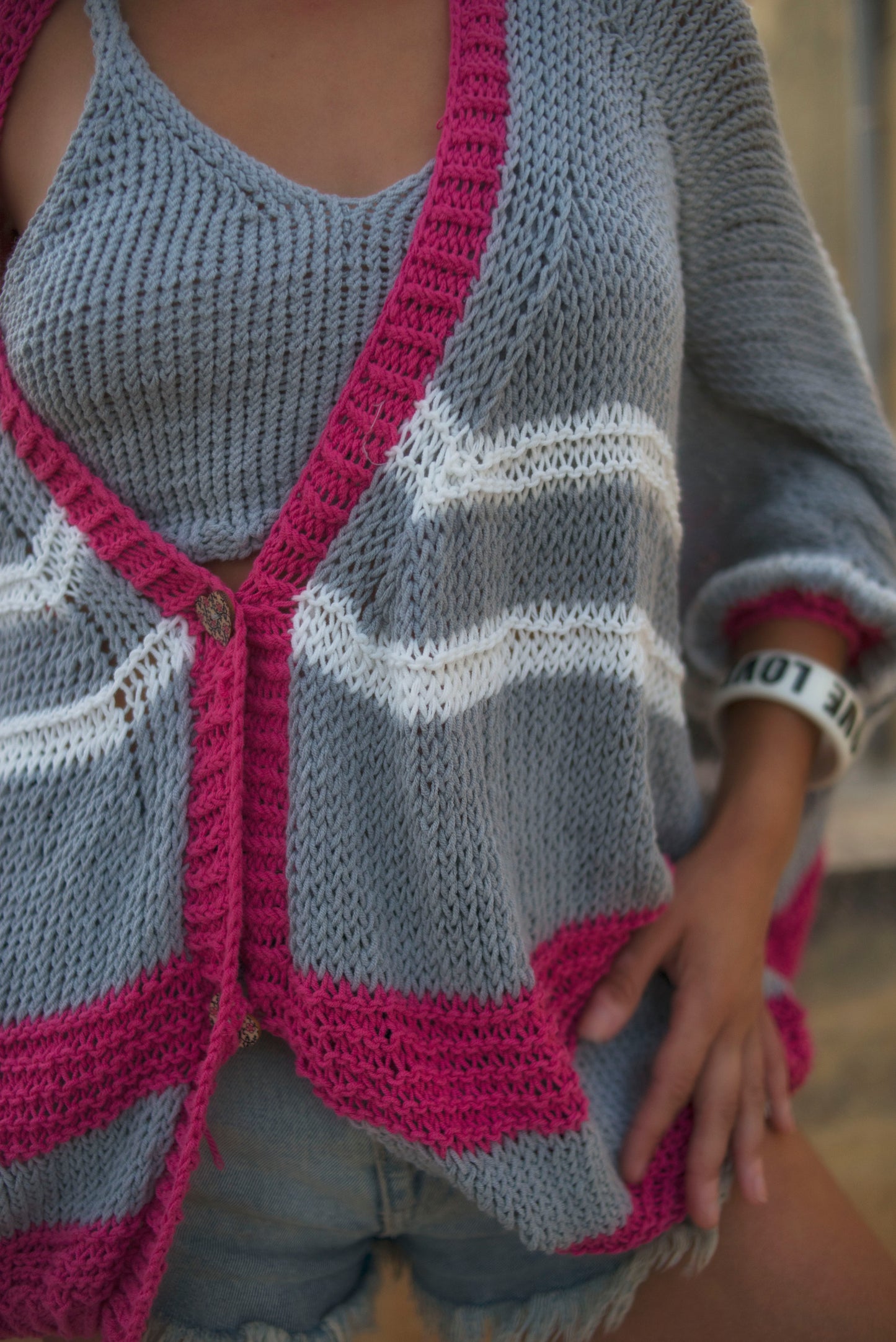 "The Duck In A Room" cardigan
