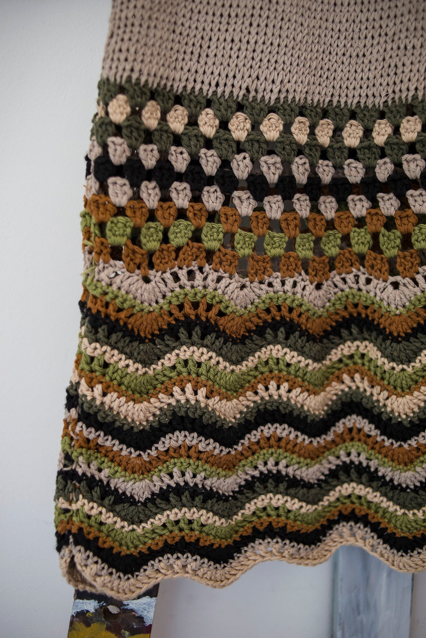 "The Three Youth" skirt
