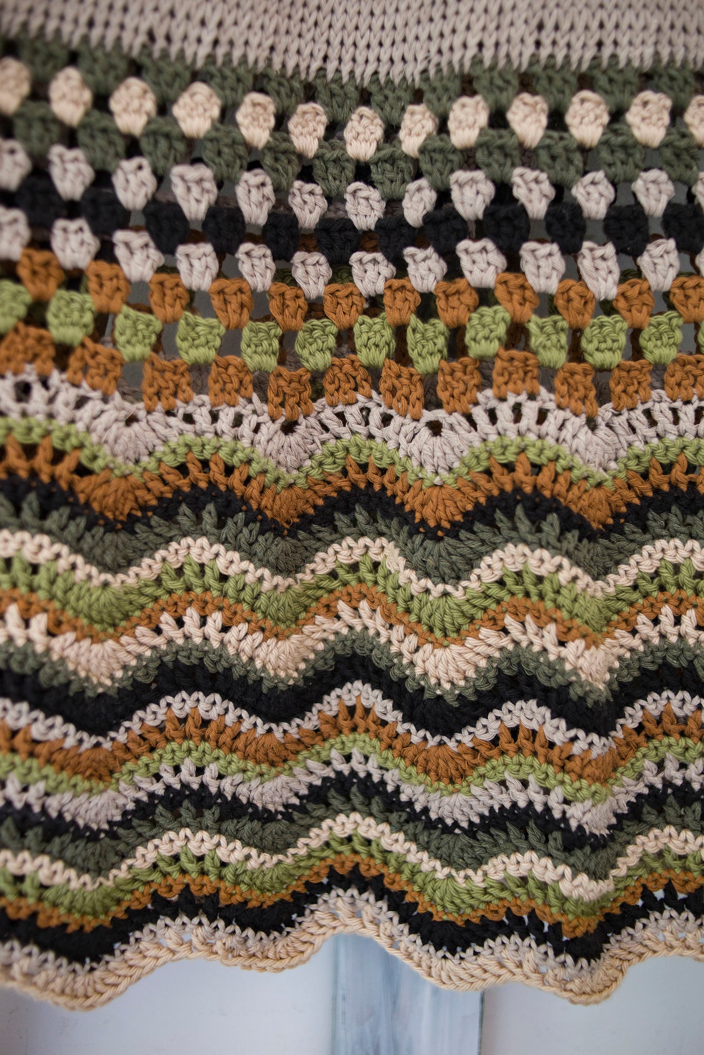 "The Three Youth" skirt