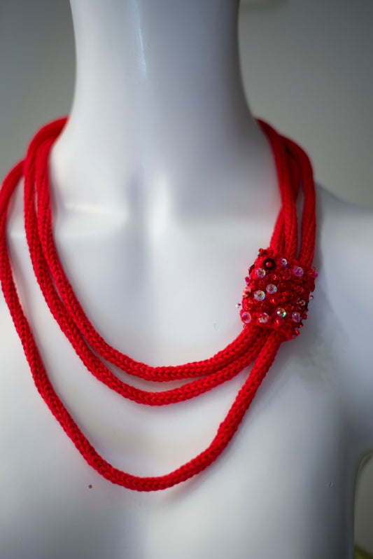 Red cotton necklace