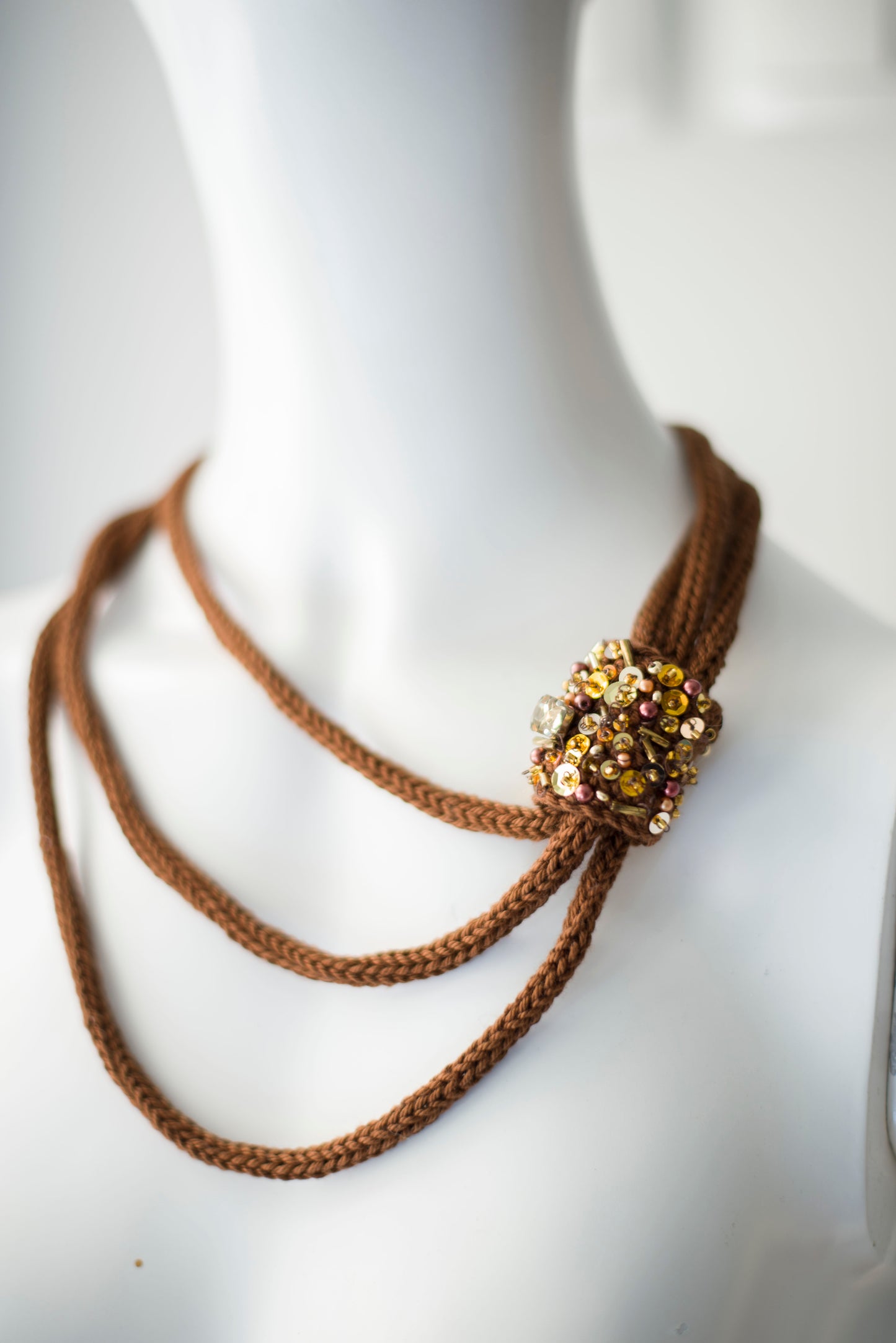 Brown cable knit necklace