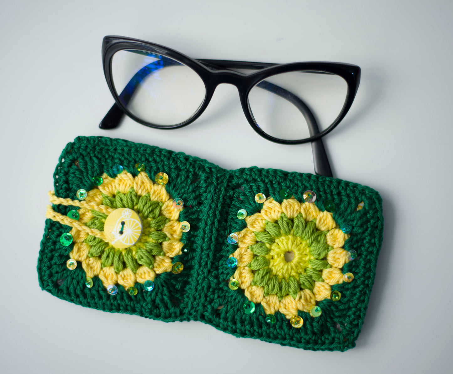 Crocheted eyewear case