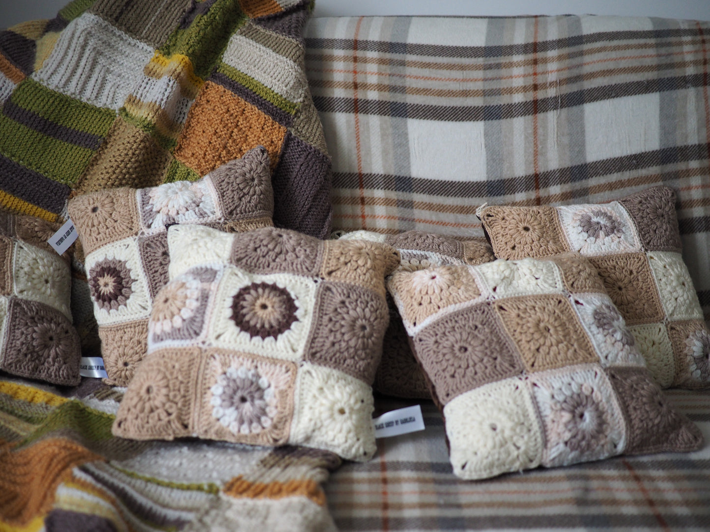 "Chocolate bites" Cushions