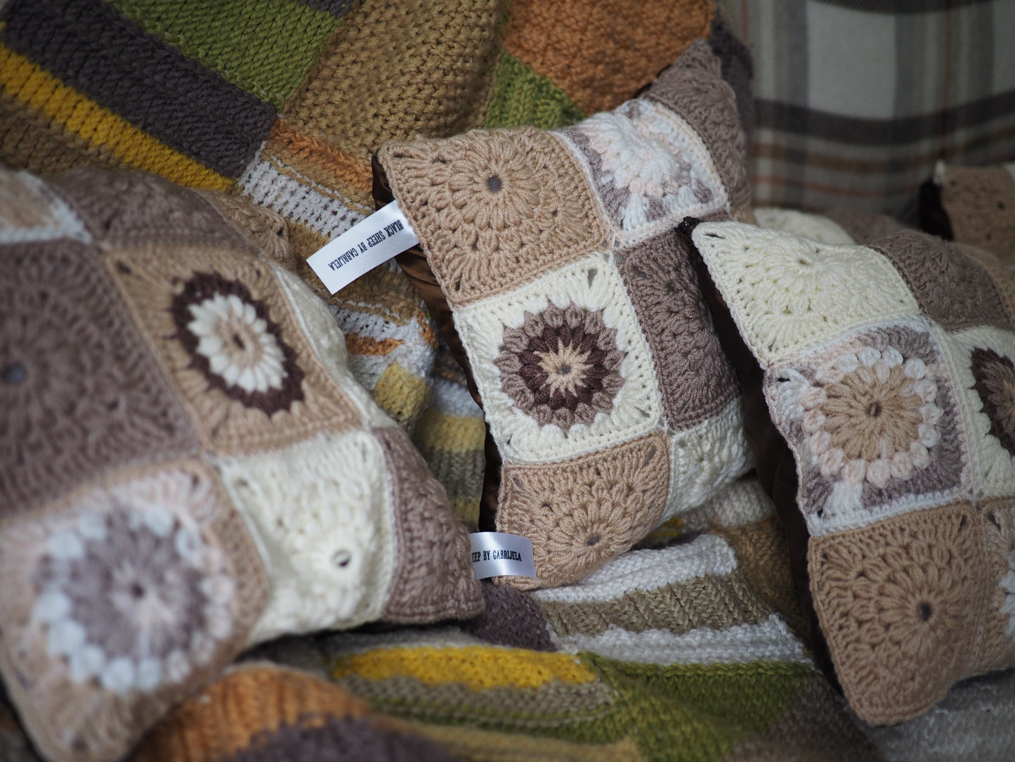 "Chocolate bites" Cushions